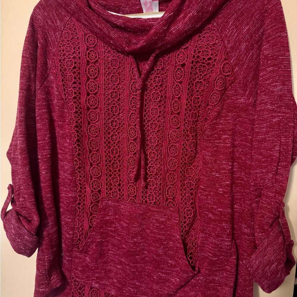 No Boundaries Maroon Cowl Neck Sweater Size. XXL (19)